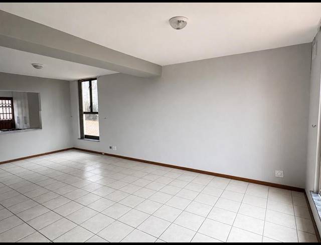 3 BEDROOM PROPERTY TO RENT IN FISH HOEK